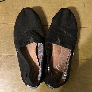 Toms black size 9.5